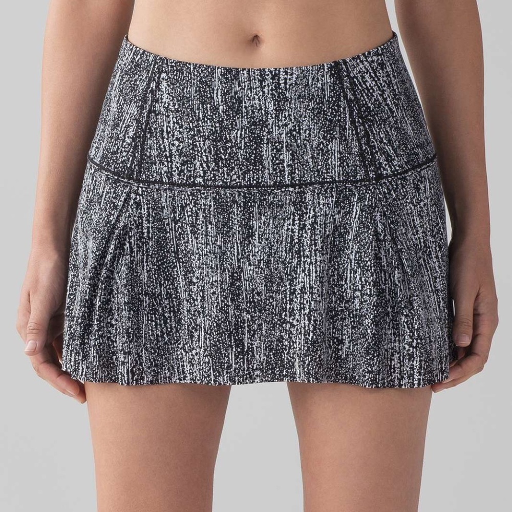 Lululemon Lost In Pace Skirt (Regular) (13") - Size 10
